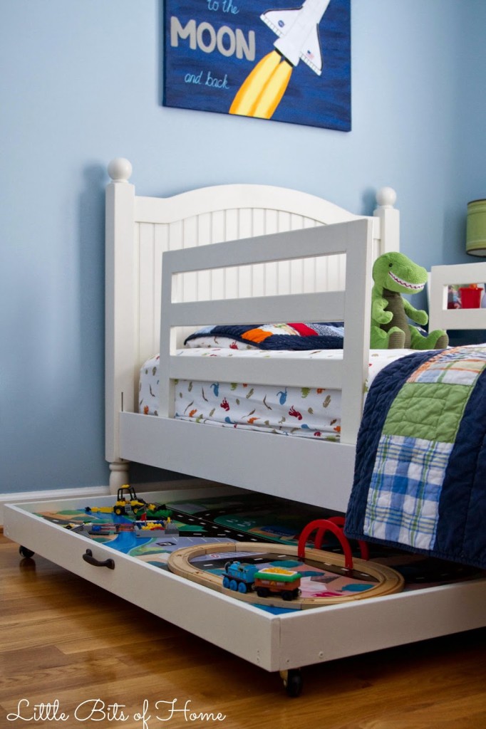 under bed train table