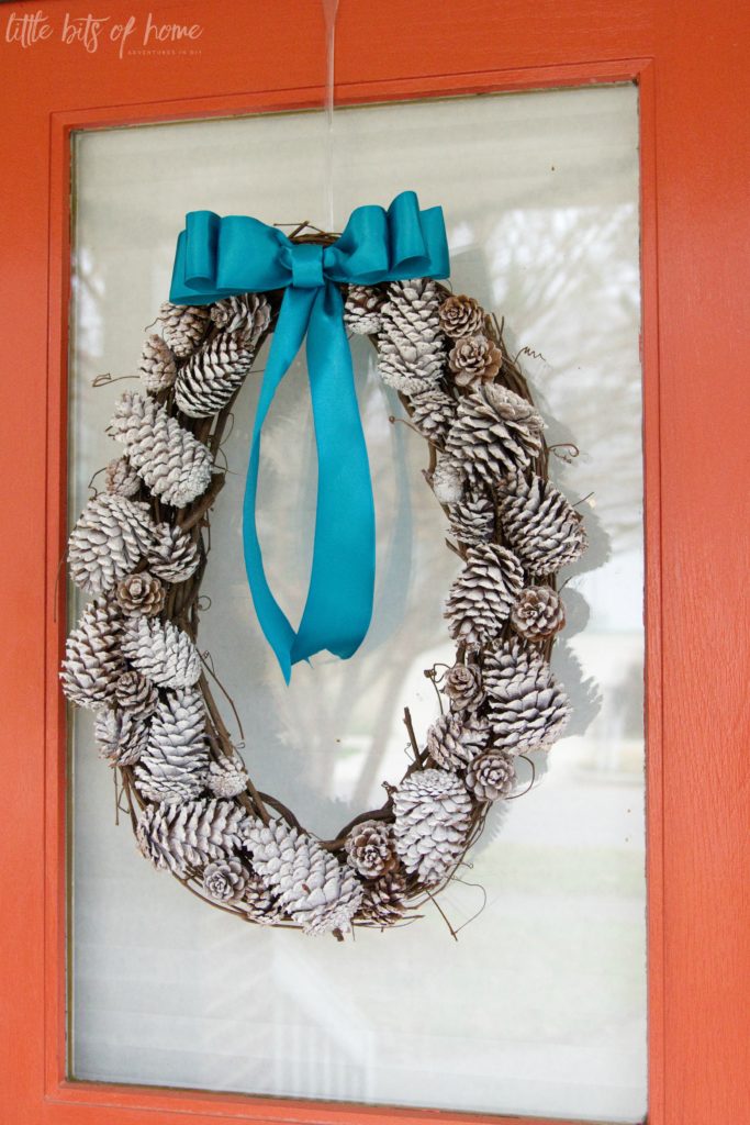 pinecone-wreath-door